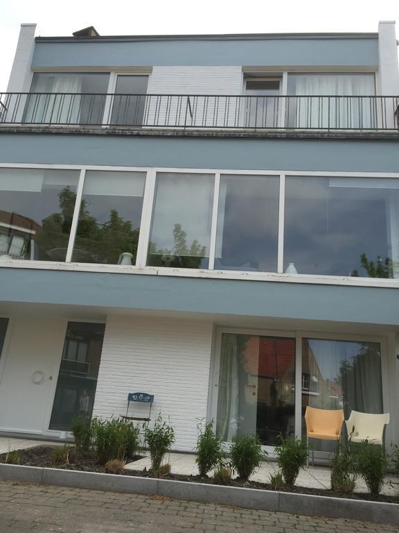 Guesthouse Poppies , Free Parking Остенде Екстер'єр фото