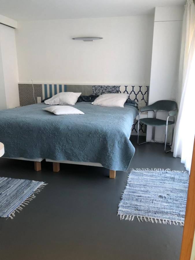 Guesthouse Poppies , Free Parking Остенде Екстер'єр фото