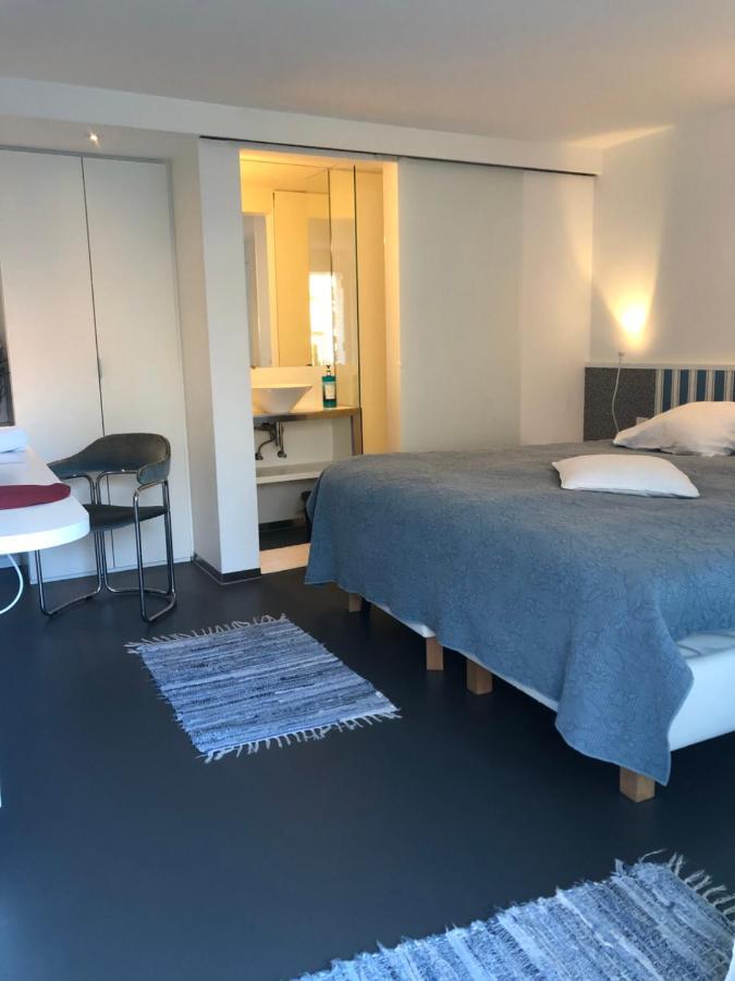 Guesthouse Poppies , Free Parking Остенде Екстер'єр фото